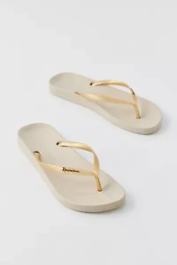 Ipanema Ana Thong Sandal