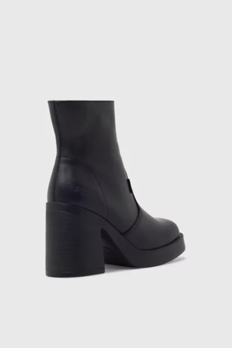 ROC Invito Leather Platform Ankle Boot
