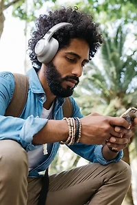 JBL Live 770NC Wireless Over-Ear Adaptive Noise Canceling Headphones