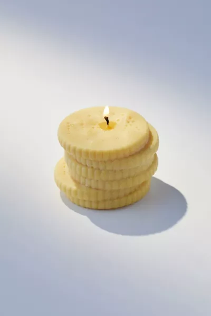 Nata Concept Store Cheese Cracker Shaped Candle