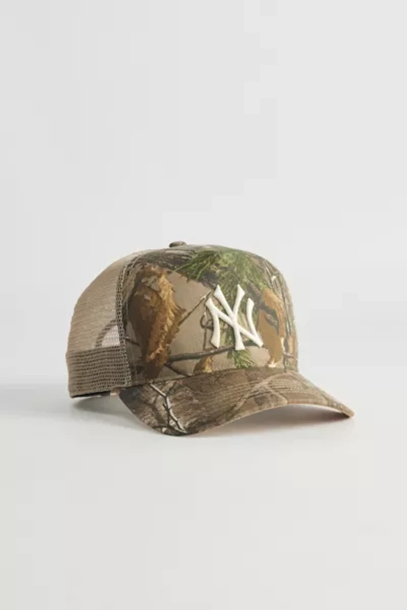 ’47 Brand MLB New York Yankees Camo Hitch Trucker Hat