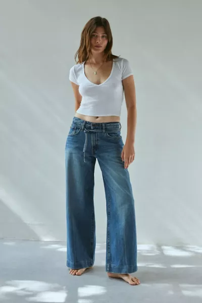 Levi's® XL Straight Tie Waist Rigid Jean