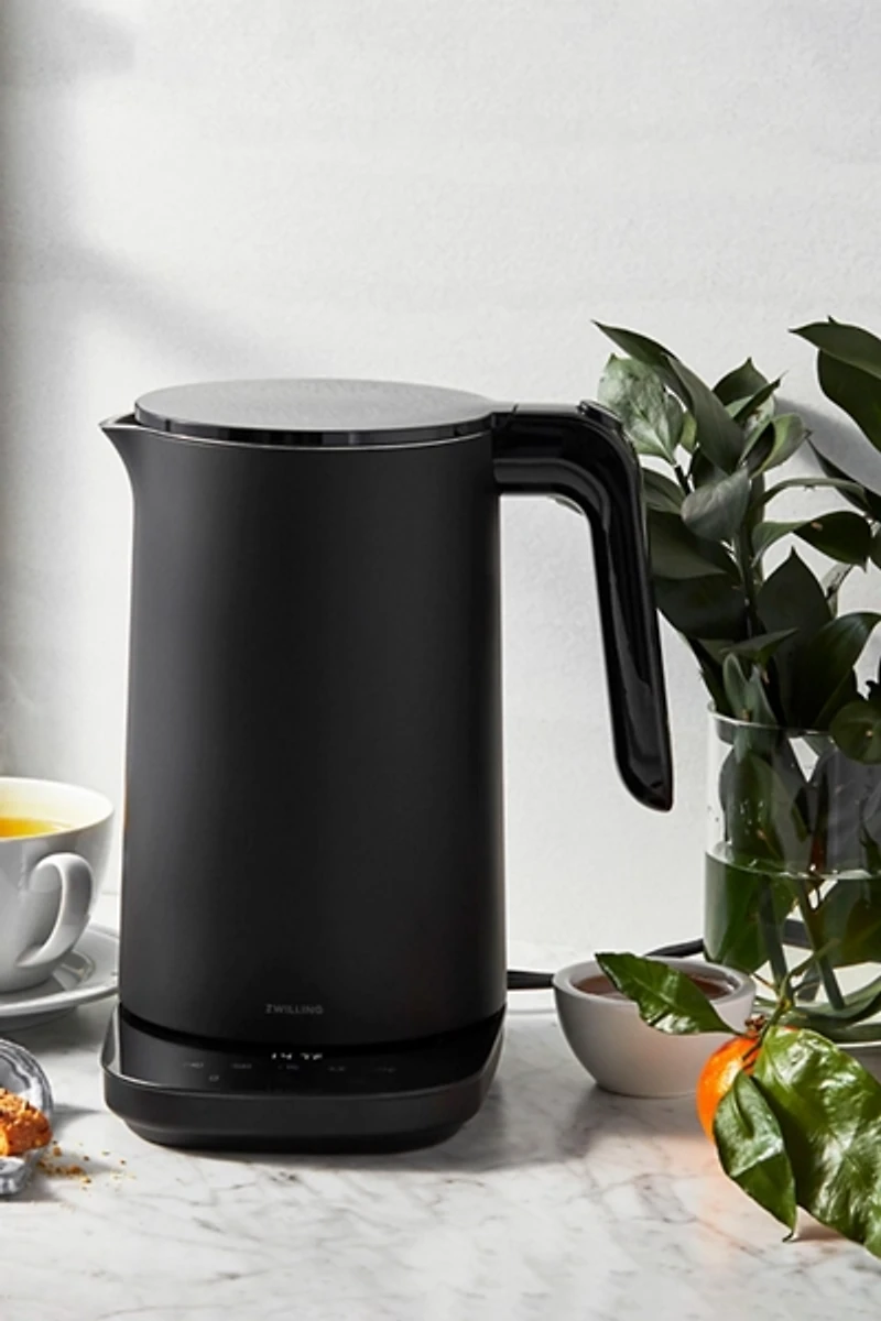ZWILLING Enfinigy Cool Touch 1 Liter Electric Kettle Pro