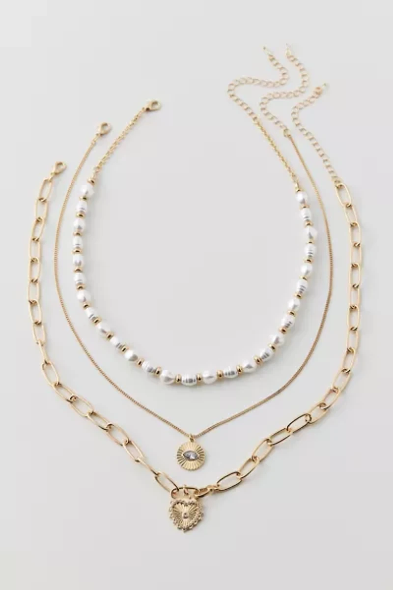 Alina Pearl Layering Necklace Set