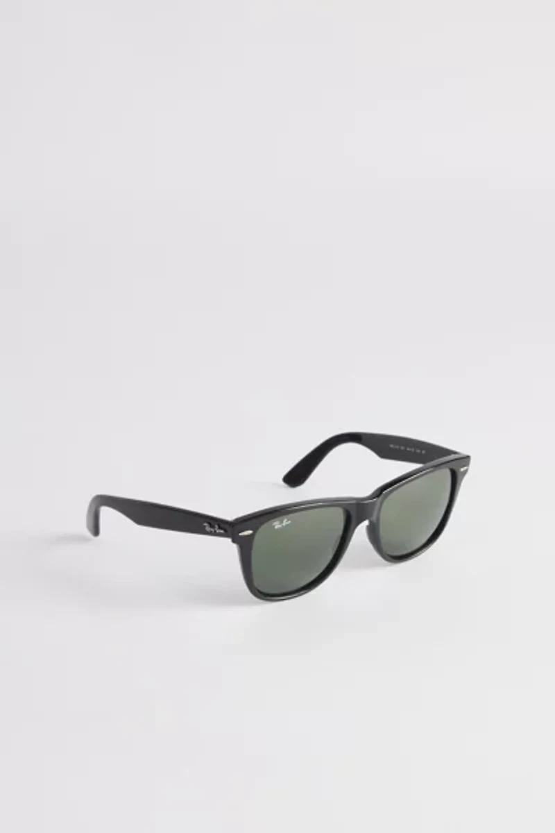 Ray-Ban Wayfarer Sunglasses