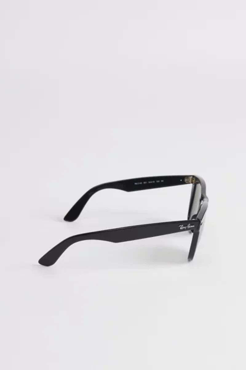 Ray-Ban Wayfarer Sunglasses