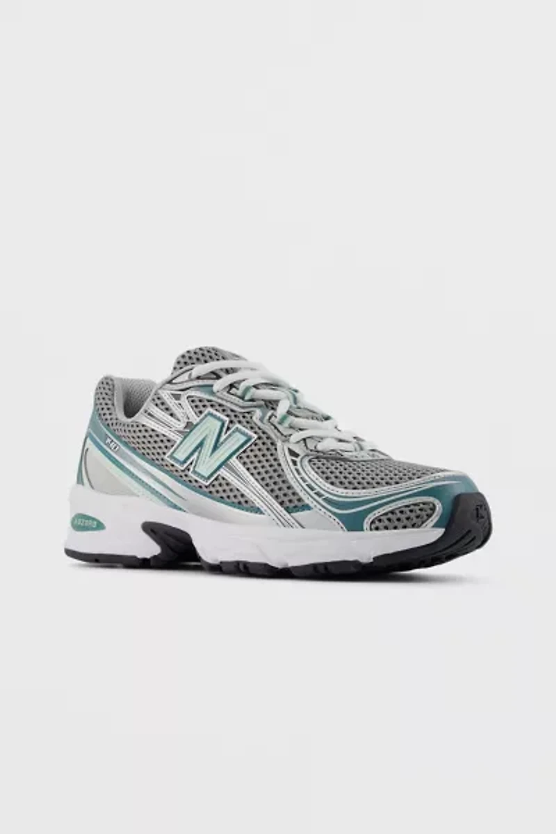 New Balance 740 Sneakers