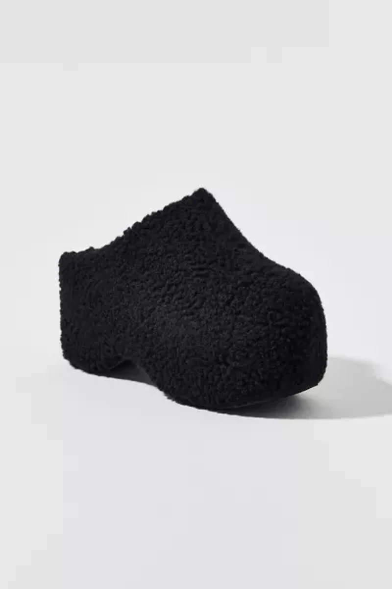 Azalea Wang Dolorita Faux Shearling Clog