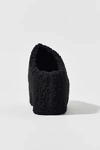 Azalea Wang Dolorita Faux Shearling Clog