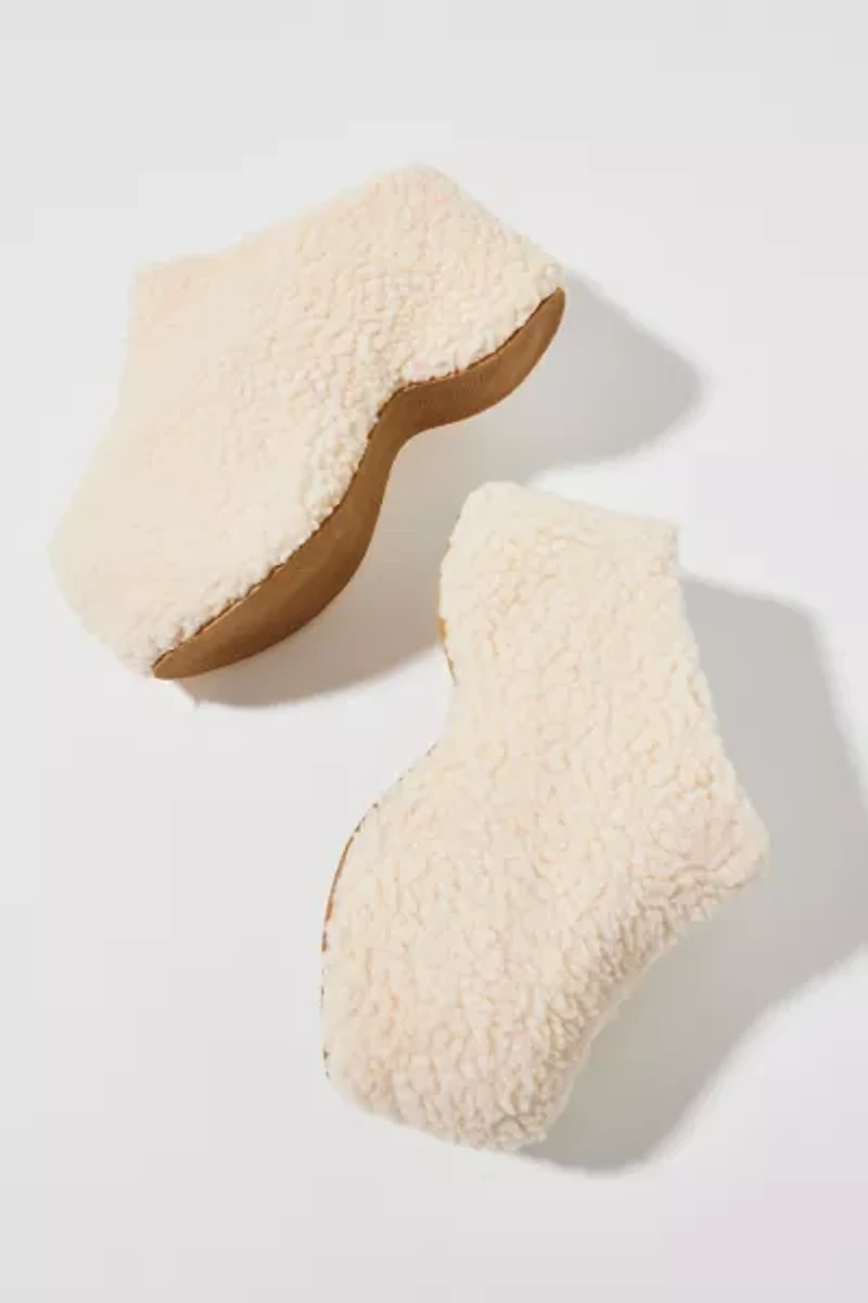 Azalea Wang Dolorita Faux Shearling Clog