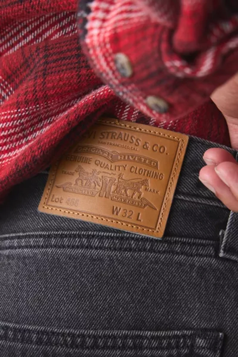 Levi’s® 468 Loose Fit Jort