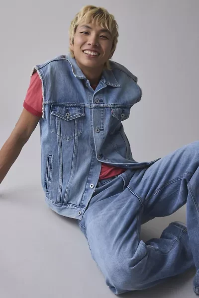 Levi's® Relaxed Fit Denim Trucker Vest