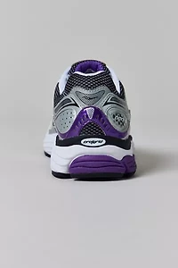 Saucony Women's Pro Grid Triumph 4 Sneaker