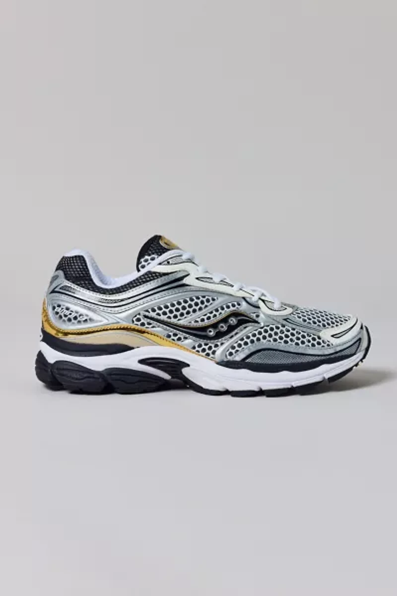 Saucony Women's ProGrid Triumph 4 Sneaker