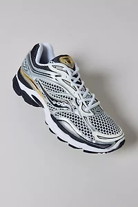 Saucony Women's ProGrid Triumph 4 Sneaker