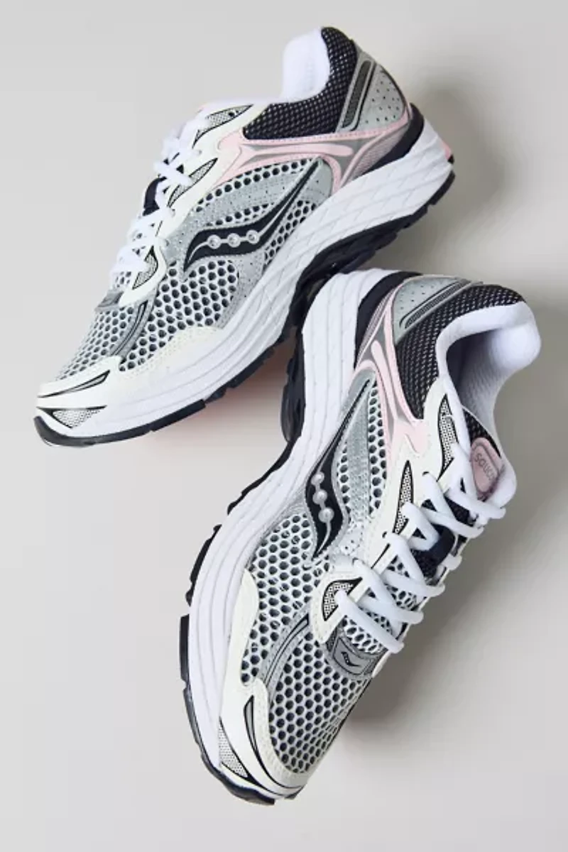 Saucony Men's ProGrid Omni 9 Sneaker