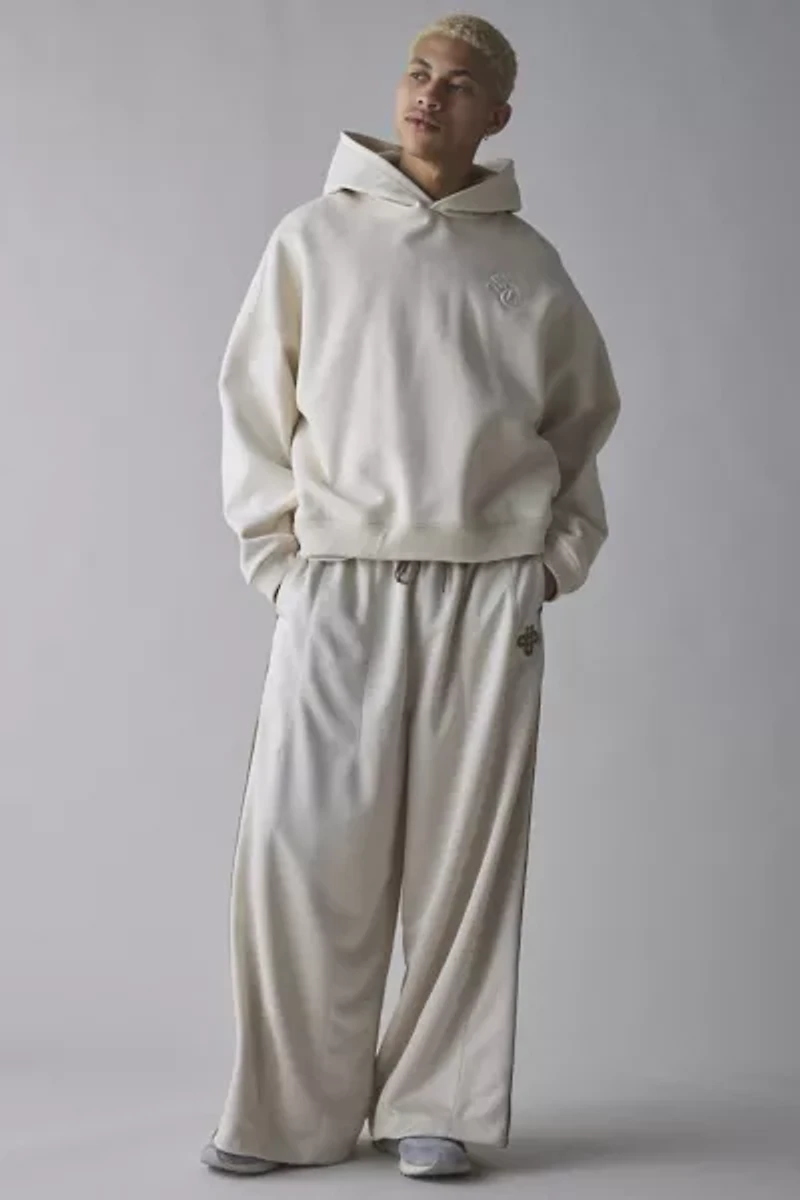 UO Mammoth Track Pant