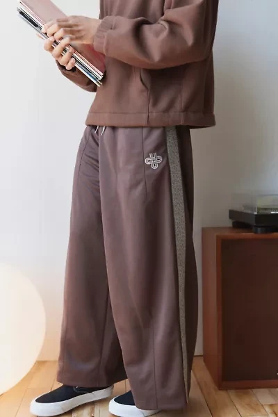 UO Mammoth Track Pant