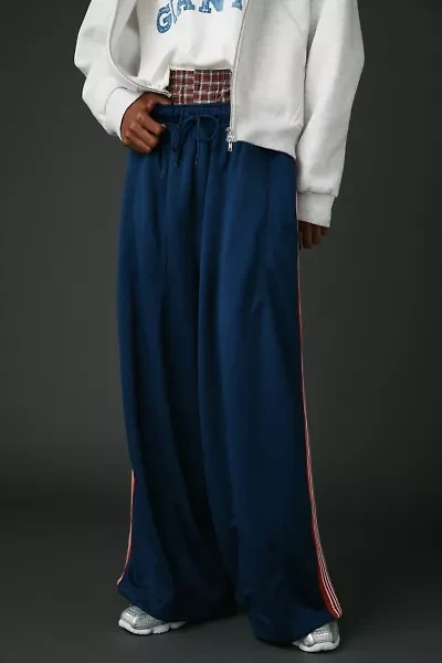 UO Mammoth Baggy Fit Track Pants