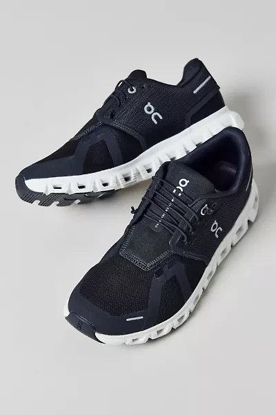 On Women's Cloud 6 Sneaker