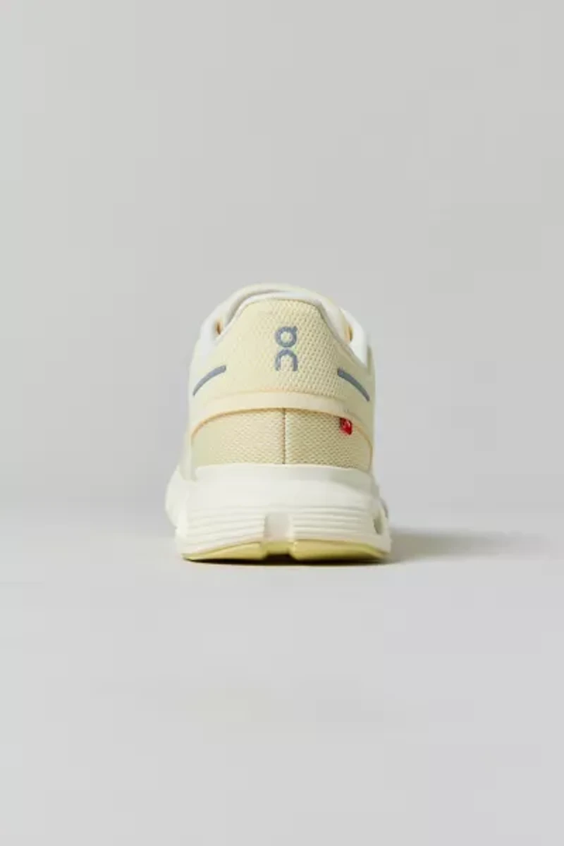 On Women's Cloud 6 Running Sneaker