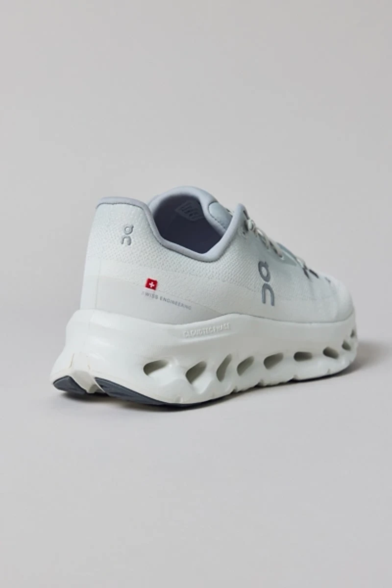 On Men's Cloudtilt Sneaker