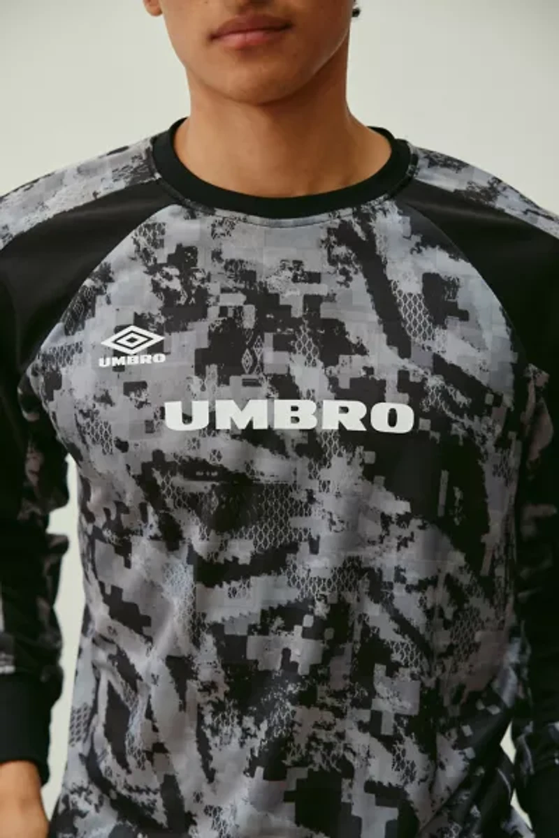 Umbro Printed Long Sleeve Jersey Tee