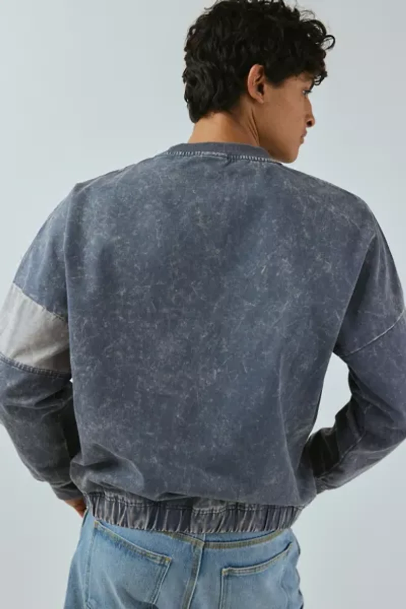 Umbro Washed Diamond Drill Crew Neck Sweatshirt