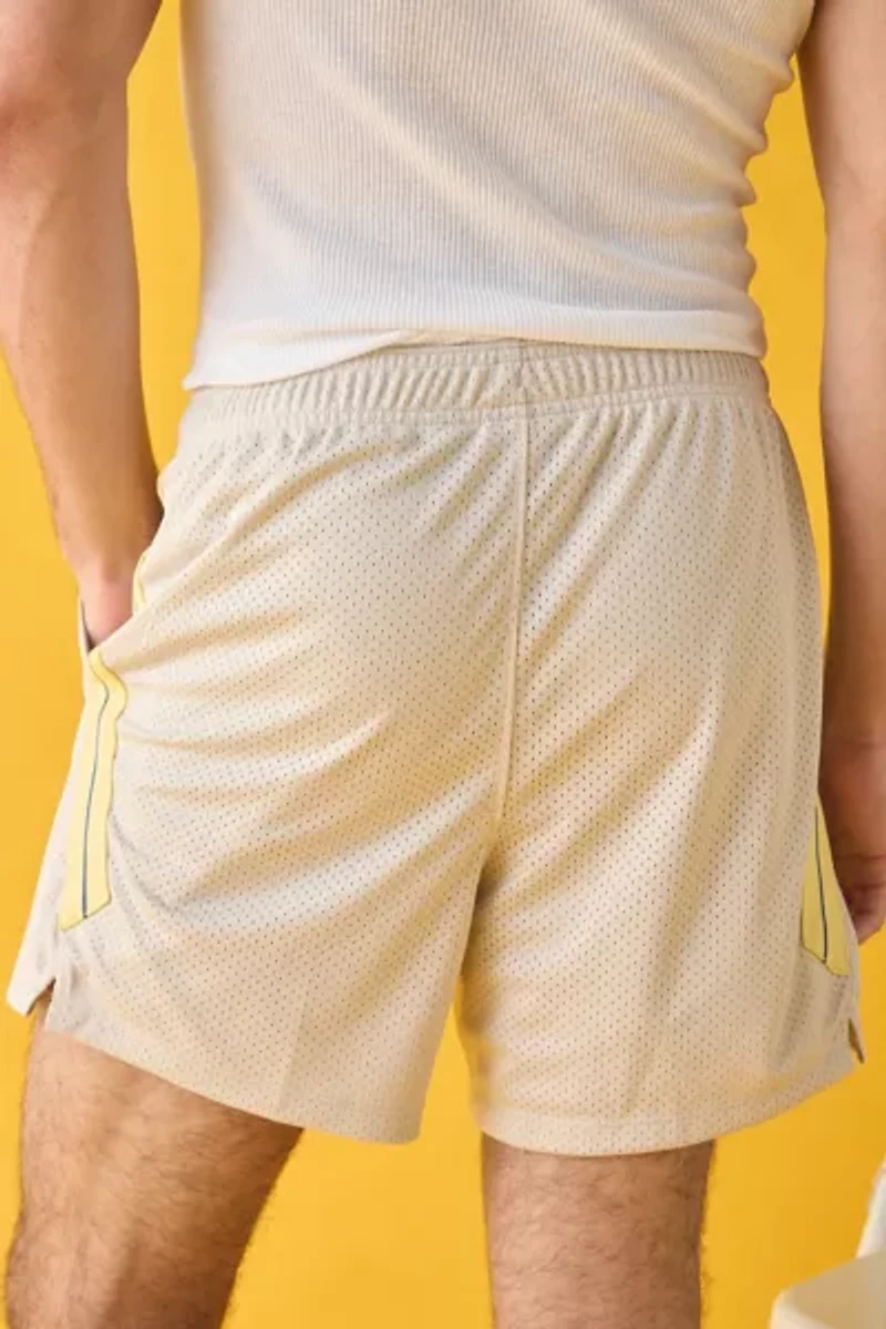 Umbro 5" Mesh Short