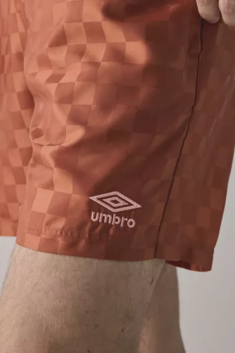 Umbro Checkerboard Pattern 7” Short