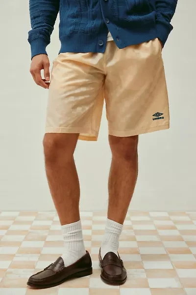 Umbro UO Exclusive Taped Check 10” Short