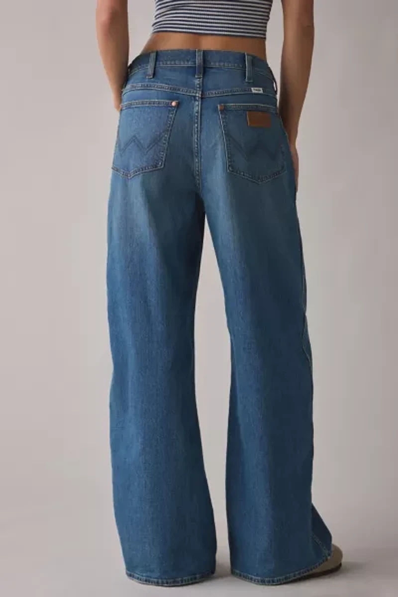 Wrangler Low-Rise Baggy Jean