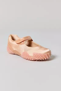 Puma Women's Mostro Fey Premium Sneaker