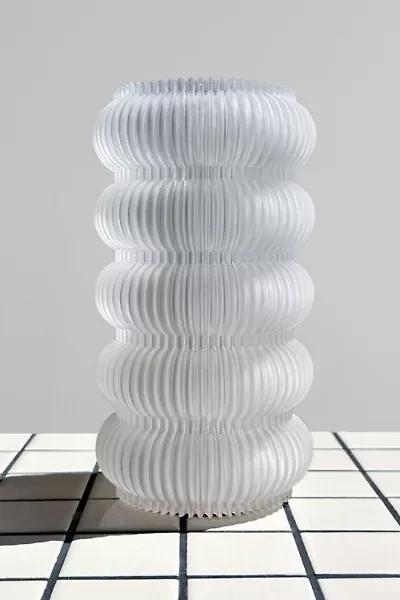 Me Make Pretty Five Ring Vase