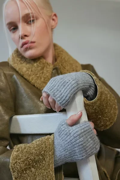 Ribbed Knit Hand Warmer Fingerless Gloves