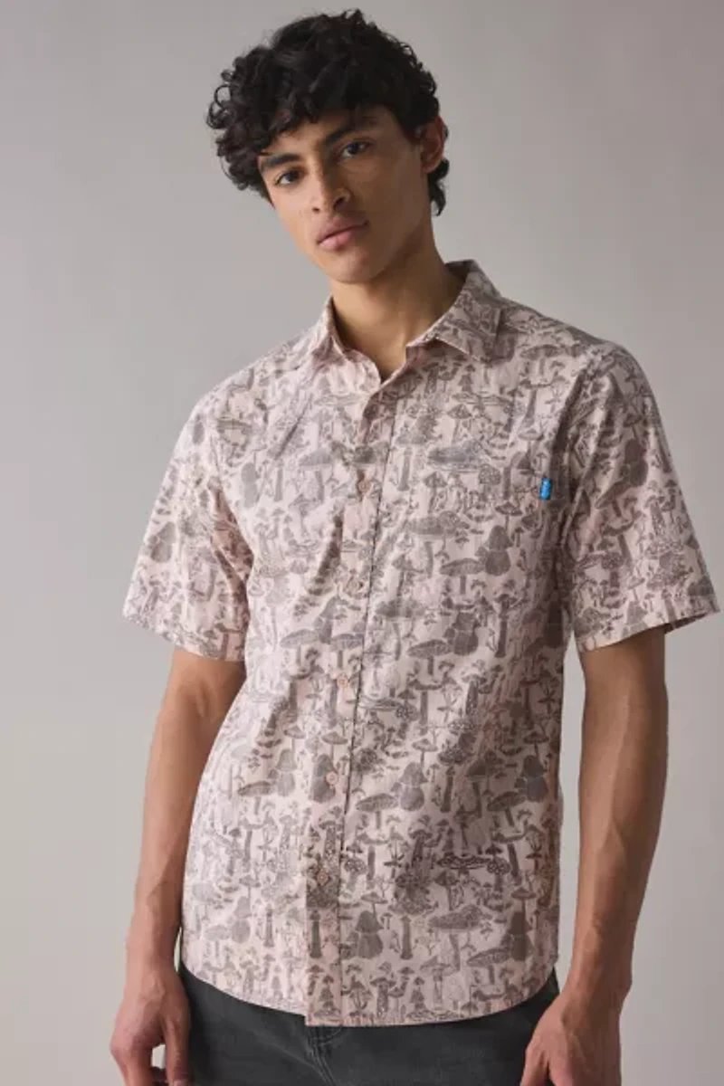 KAVU Topspot Patterned Woven Short Sleeve Shirt