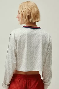 Umbro UO Exclusive V-Neck Long Sleeve Boxy Tee