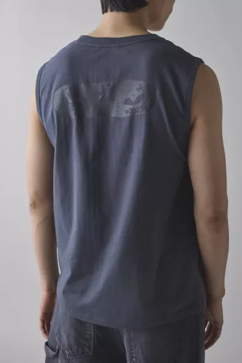 Tee Library Don’t Look Back Graphic Muscle