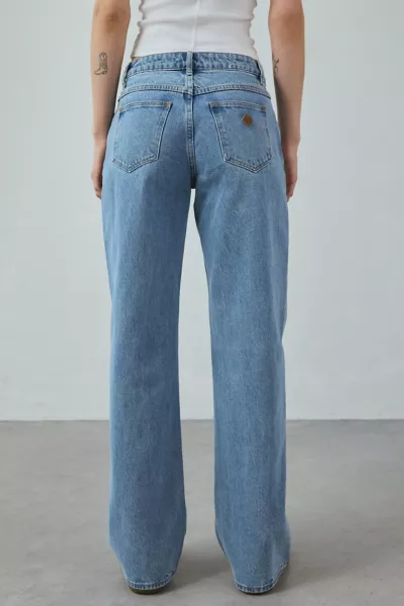 Abrand 99 Gigi Low-Rise Baggy Jean