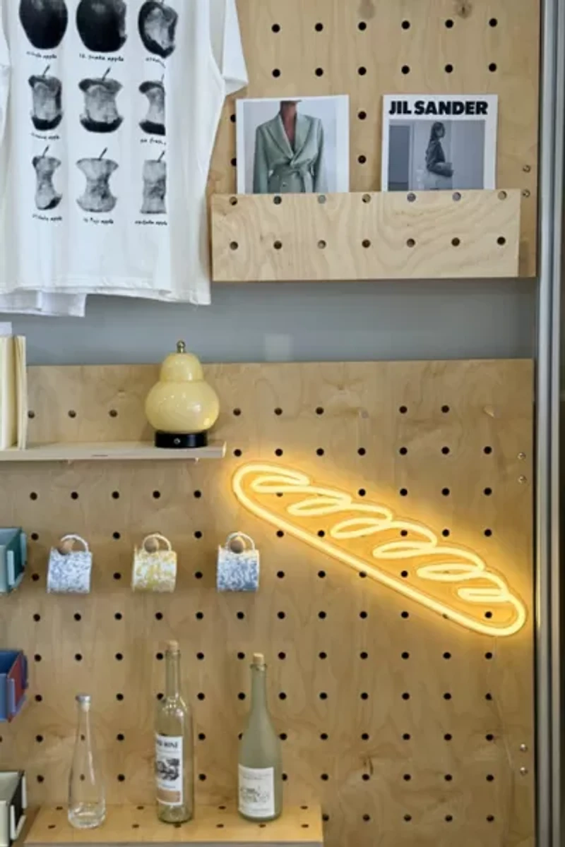 Echo Neon Bread Neon Sign