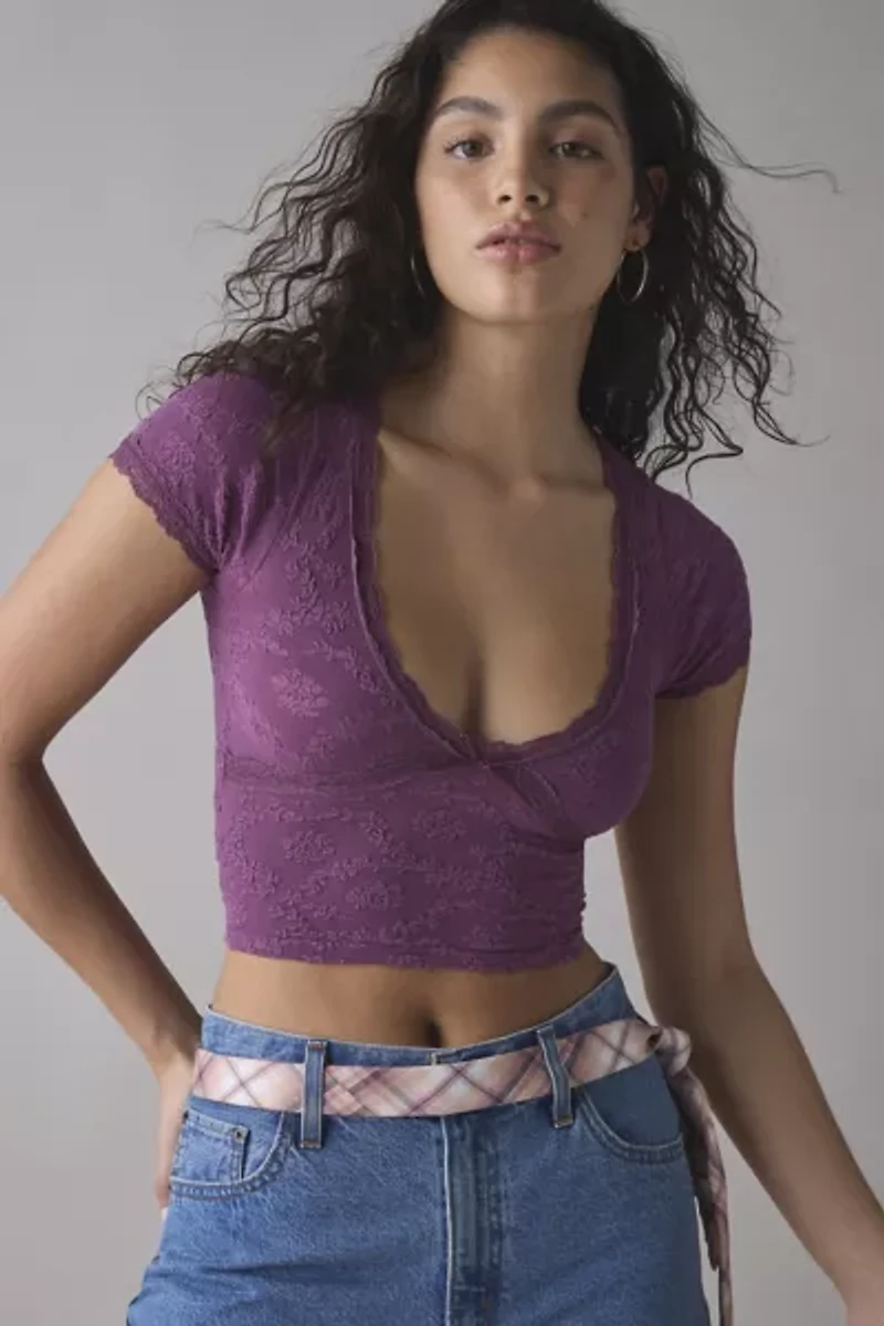 Out From Under Bella Seamless Knit Lace Trim Scoop Neck Crop Tee