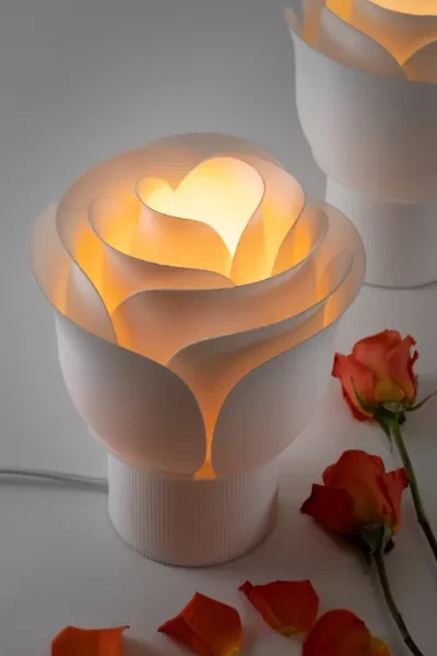 Honey & Ivy Rose Table Lamp