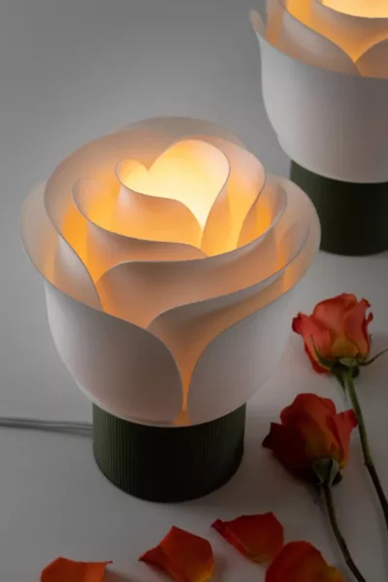 Honey & Ivy Rose Table Lamp