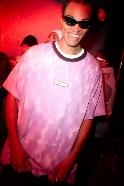Nike Max90 Festival Logo Tee