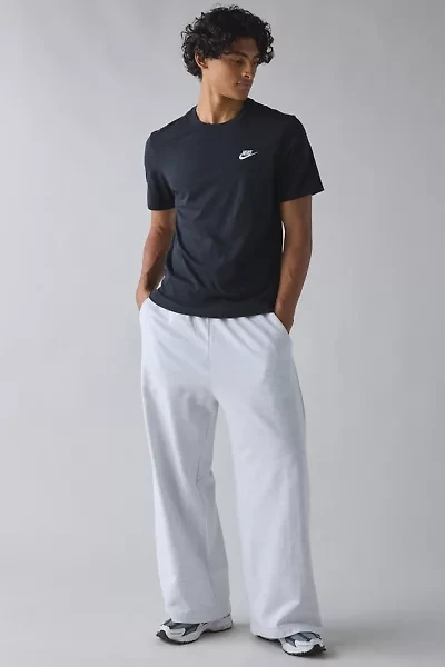Nike Sportswear Club Logo Tee