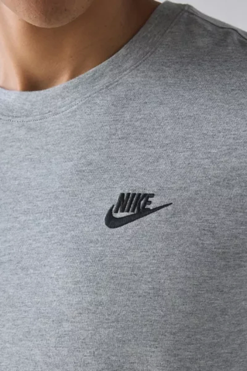 Nike Sportswear Club Tee