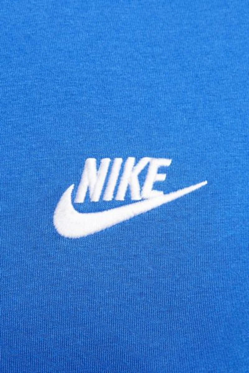 Nike Sportswear Club Tee