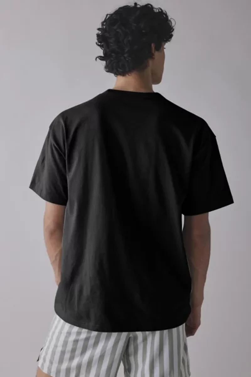 Nike Sportswear Premium Essential Logo Tee