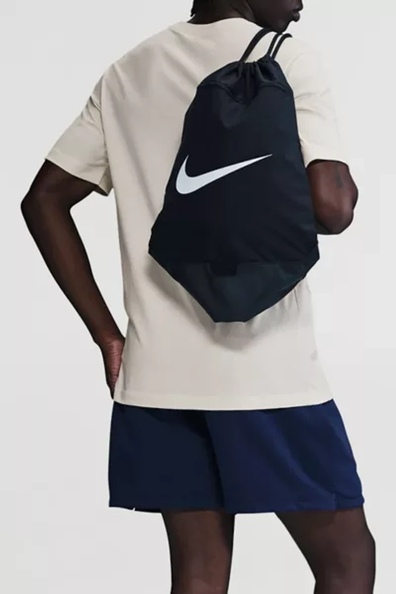 Nike Sportswear Graphic Tee
