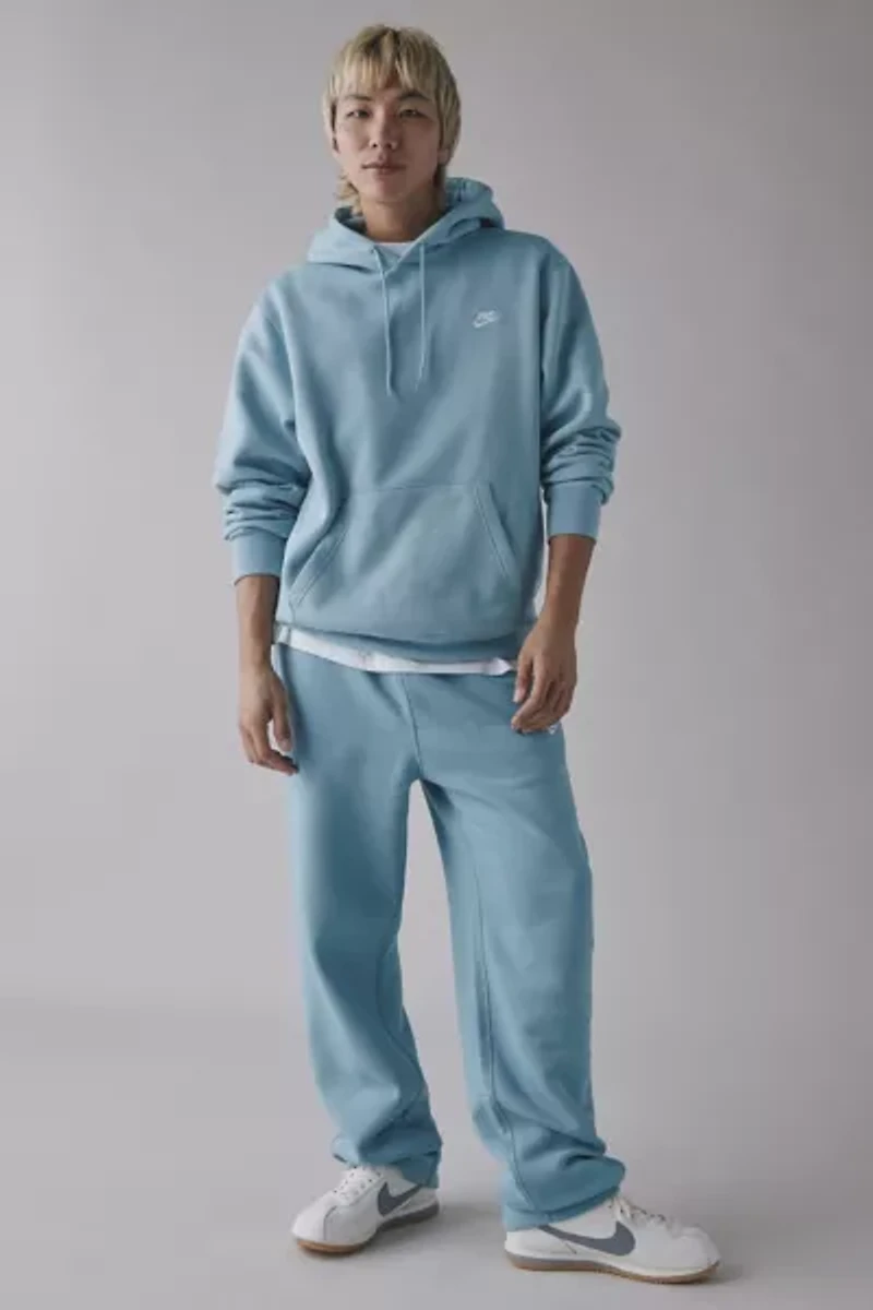 Nike Club Logo Fleece Pullover Sweatshirt
